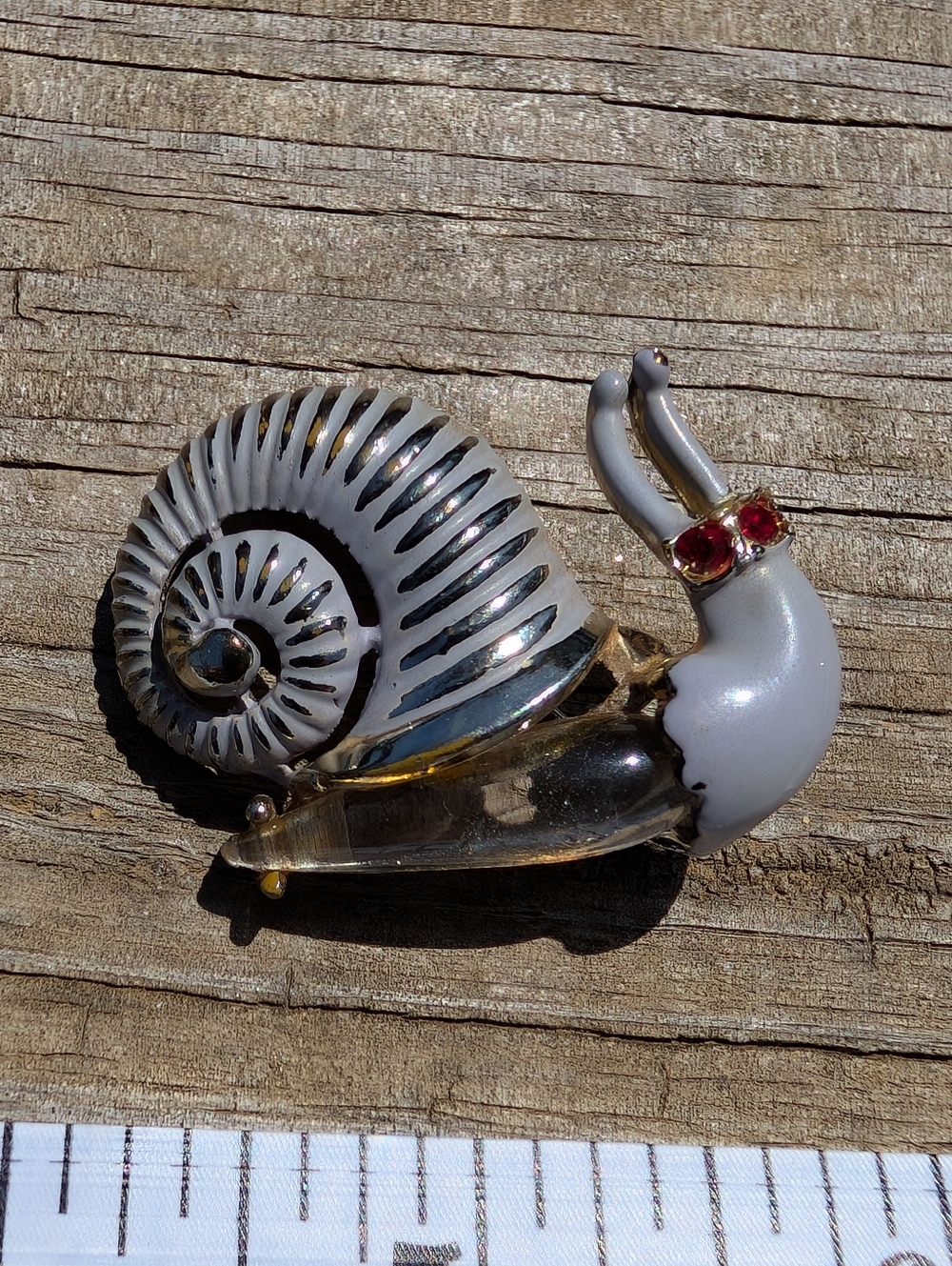 Vintage Jelly Belly Enamel & Gold Tone Snail Brooch with Red Rhinestone Eyes
